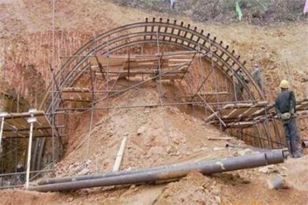 保康钢花管锚杆施工